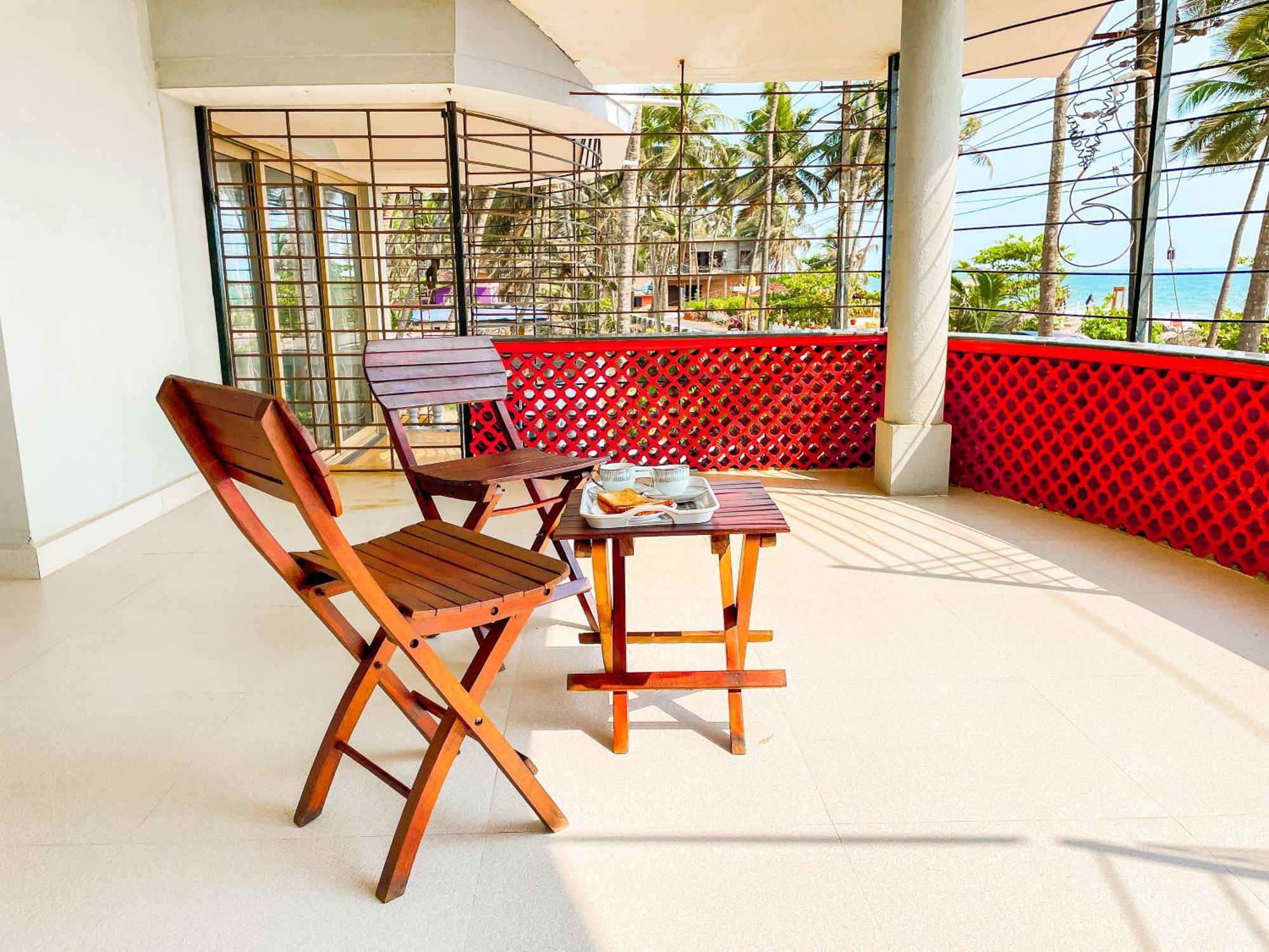 Gintara Beach Homestay By Evaddo Kalyānpur Buitenkant foto