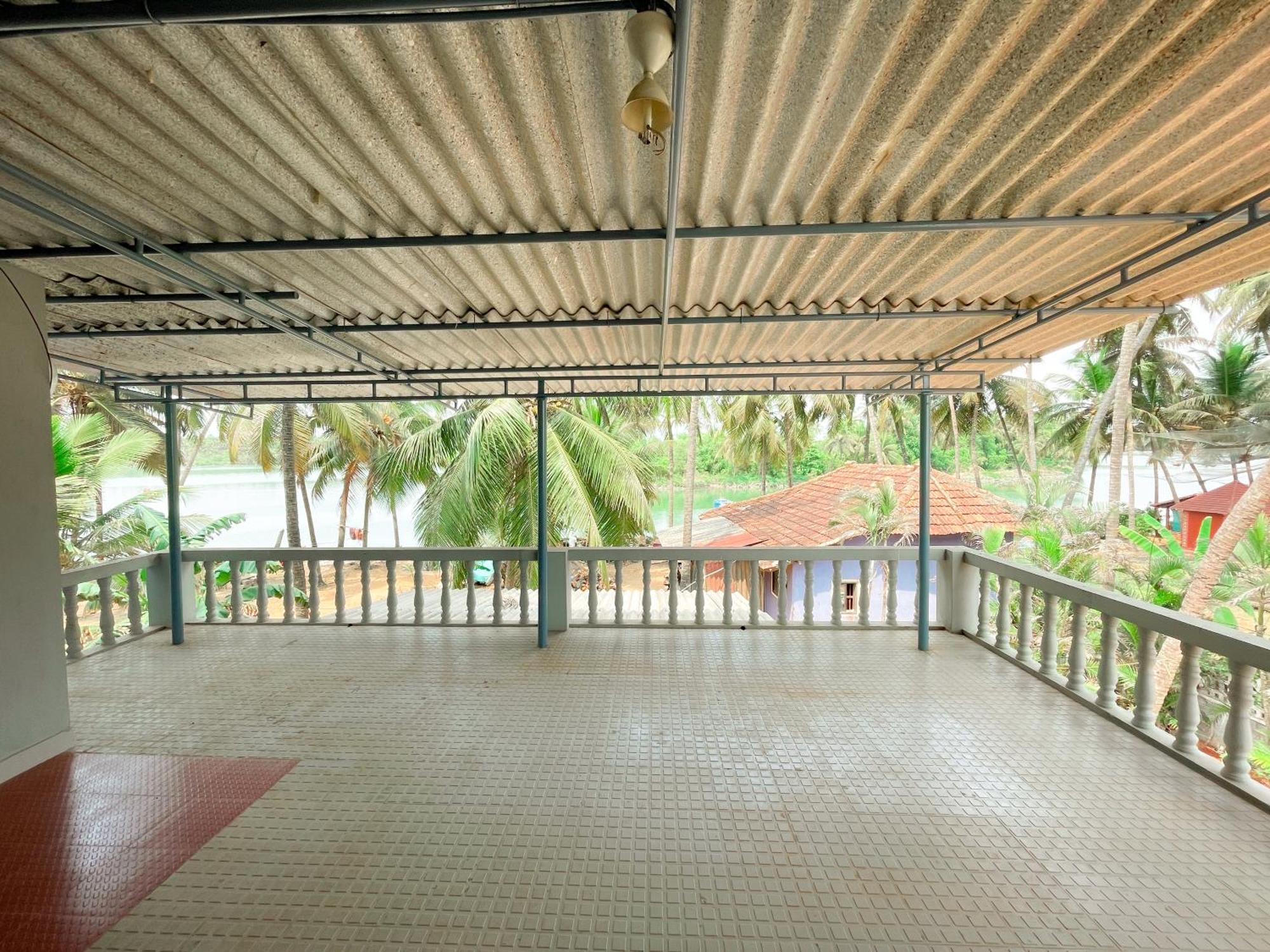Gintara Beach Homestay By Evaddo Kalyānpur Buitenkant foto