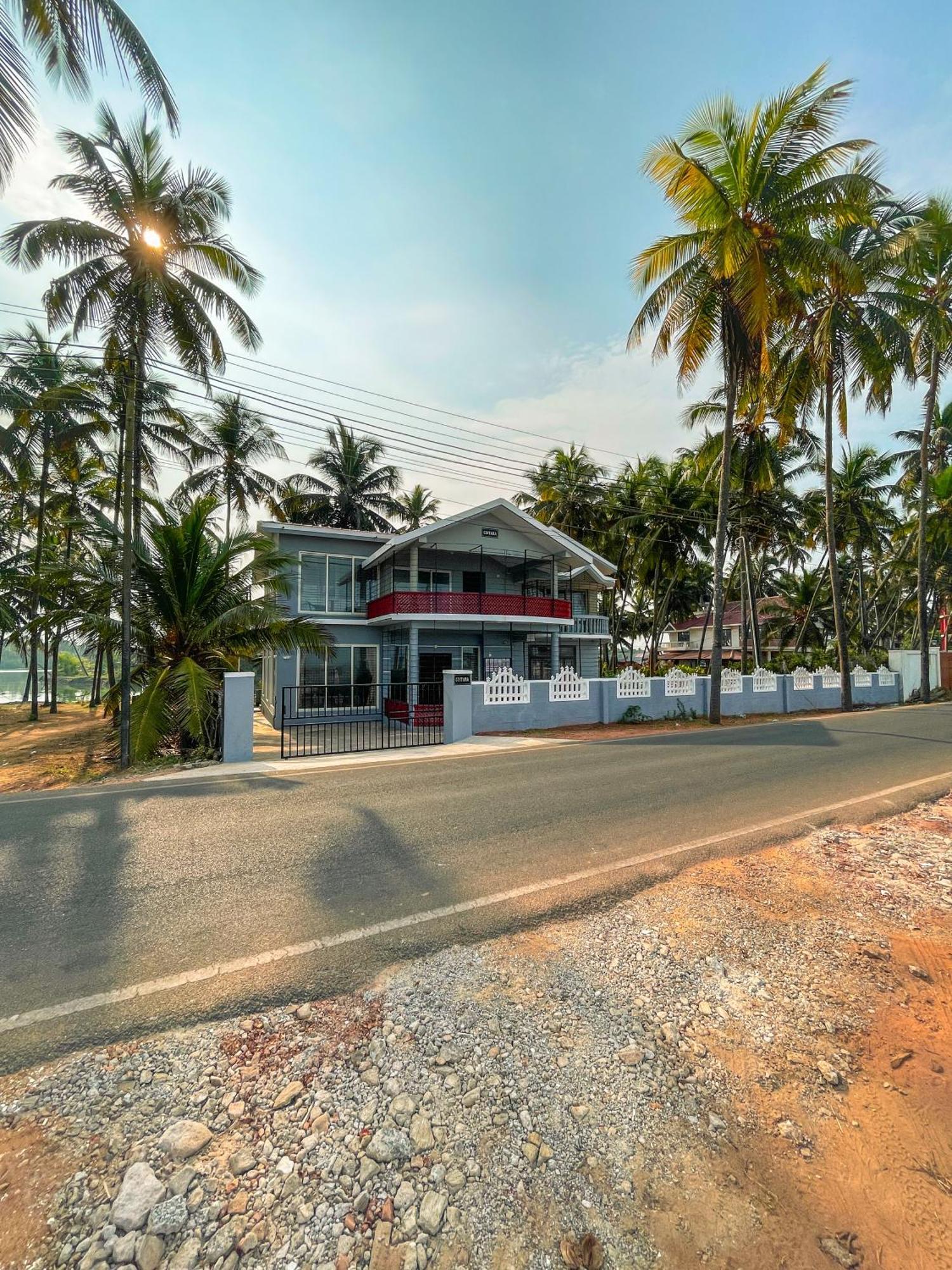 Gintara Beach Homestay By Evaddo Kalyānpur Buitenkant foto